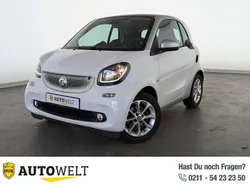 Weiß Gebraucht 2016 Smart ForTwo Coupé Passion Coupé | 10.560 € (Fairer Preis)