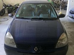 Blau Gebraucht 2004 Renault Clio II Limousine | 950 € (Superpreis)