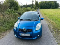 Blau Gebraucht 2008 Toyota Yaris Kleinwagen | 1.400 € (Guter Preis)