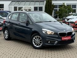 Grau Gebraucht 2016 BMW 216 Active Tourer Advantage Van / Kleinbus | 9.600 € (Guter Preis)