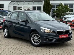 Grau Gebraucht 2016 BMW 216 Active Tourer Advantage Van / Kleinbus | 10.750 € (Fairer Preis)