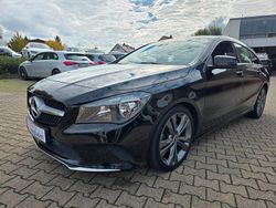 Schwarz Gebraucht 2018 Mercedes CLA200 Shooting Brake Kombi | 16.990 € (Fairer Preis)