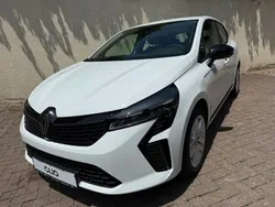 Weiß (arktisweiß) Neu 2025 Renault Clio V Evolution Limousine | 19.880 € (Fairer Preis)