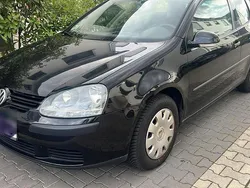 Schwarz Gebraucht 2004 VW Golf V Limousine | 700 € (Superpreis)