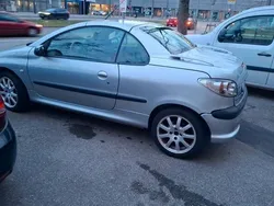 Silber Gebraucht 2001 Peugeot 206 CC Platinum Cabrio | 1.999 € (Fairer Preis)