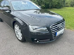 Grau Gebraucht 2011 Audi A8 Sport Limousine | 21.000 € (Etwas zu teuer)