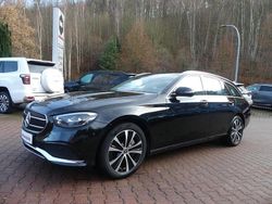 Schwarz Gebraucht 2021 Mercedes E300 Limousine | 25.990 € (Guter Preis)