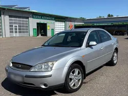 Silber Gebraucht 2002 Ford Mondeo Limousine | 1.800 €