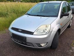 Silber Gebraucht 2005 Ford Fiesta Kleinwagen | 2.000 € (Fairer Preis)