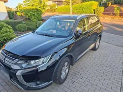 Schwarz Gebraucht 2019 Mitsubishi Outlander Diamant Edition SUV | 13.000 € (Guter Preis)