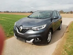 Grau Gebraucht 2016 Renault Kadjar XMOD SUV | 13.750 € (Fairer Preis)
