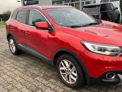 Rot Gebraucht 2016 Renault Kadjar Experience SUV | 7.990 € (Guter Preis)