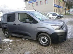 Grau Gebraucht 2019 Citroën Berlingo Van / Kleinbus | 10.000 € (Fairer Preis)
