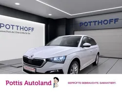 Weiß Gebraucht 2023 Skoda Scala Style Kleinwagen | 22.777 € (Fairer Preis)