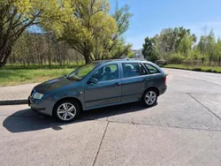 Grau Gebraucht 2004 Skoda Fabia Kombi | 2.499 € (Etwas zu teuer)