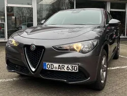 Grigio vesuvio Gebraucht 2018 Alfa Romeo Stelvio SUV | 25.500 € (Fairer Preis)