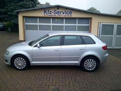 Eissilber Gebraucht 2010 Audi A3 Attraction Kleinwagen | 6.590 € (Fairer Preis)
