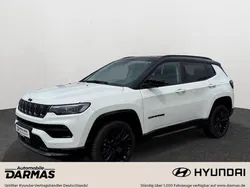 Weiss Gebraucht 2024 Jeep Compass Summit SUV | 30.490 € (Fairer Preis)