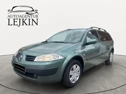 Grün Gebraucht 2005 Renault Mégane II Limousine | 2.490 € (Etwas zu teuer)