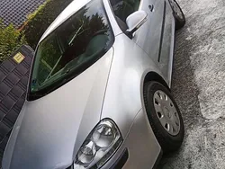 Silber Gebraucht 2005 VW Golf IV Comfortline Limousine | 3.500 € (Etwas zu teuer)