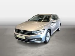 Silber Gebraucht 2022 VW Passat Business Kombi | 22.543 € (Guter Preis)