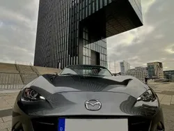 Grau Gebraucht 2018 Mazda MX5 Sports-Line Cabrio | 23.998 € (Fairer Preis)