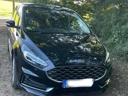 Schwarz Gebraucht 2020 Ford S-MAX Vignale Van / Kleinbus | 27.900 €