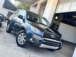 Grau Gebraucht 2006 Toyota RAV4 SUV | 2.899 € (Superpreis)