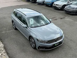 Grau Gebraucht 2022 VW Passat Kombi | 20.950 € (Guter Preis)