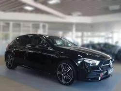 Schwarz (metallic) Gebraucht 2021 Mercedes A250 AMG Limousine | 23.890 € (Guter Preis)