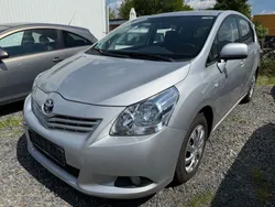 Silber Gebraucht 2011 Toyota Verso Life Van / Kleinbus | 6.200 € (Fairer Preis)