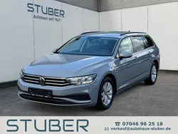 Mondsteingrau Gebraucht 2023 VW Passat Kombi | 26.690 € (Guter Preis)
