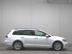 Weiss Gebraucht 2020 VW Golf VII Comfortline Kombi | 9.680 € (Superpreis)