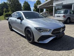 Metalliclack hightechsilber Gebraucht 2024 Mercedes CLA200 Shooting Brake AMG line Kombi | 33.900 €
