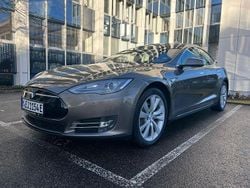 Braun Gebraucht 2015 Tesla Model S Kleinwagen | 20.500 € (Fairer Preis)