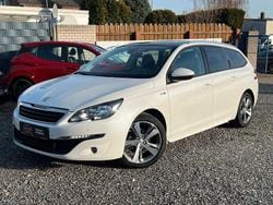 Weiß Gebraucht 2017 Peugeot 308 Style Kombi | 6.990 € (Guter Preis)
