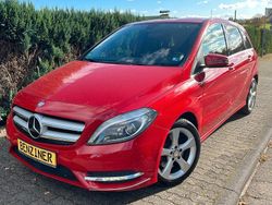 Rot Gebraucht 2014 Mercedes B220 Van / Kleinbus | 14.990 € (Fairer Preis)