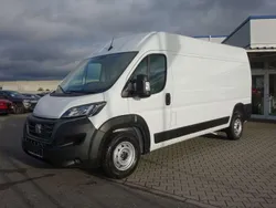 Weiss (pastell) Gebraucht 2023 Fiat Ducato Van | 27.990 € (Guter Preis)
