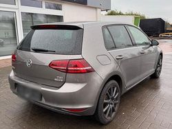 Grau Gebraucht 2015 VW Golf VII Kleinwagen | 9.100 € (Guter Preis)