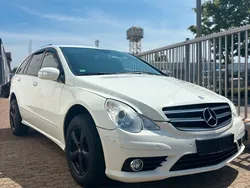 Weiß Gebraucht 2009 Mercedes R280 Van / Kleinbus | 5.990 € (Fairer Preis)