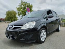 Schwarz Gebraucht 2009 Opel Zafira Edition Van / Kleinbus | 3.999 € (Etwas zu teuer)