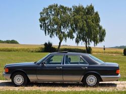 Schwarz Gebraucht 1988 Mercedes 300 SE Limousine | 8.950 €