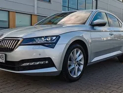 Silber Gebraucht 2020 Skoda Superb Ambition Limousine | 22.999 € (Fairer Preis)