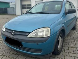 Blau Gebraucht 2001 Opel Corsa Limousine | 1.000 € (Fairer Preis)