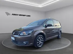 Braun Gebraucht 2015 VW Touran Van / Kleinbus | 7.700 € (Fairer Preis)