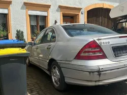 Silber Gebraucht 2001 Mercedes C220 Avantgarde Limousine | 2.000 € (Superpreis)