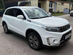 Weiß Gebraucht 2021 Suzuki Vitara Comfort SUV | 18.500 € (Superpreis)
