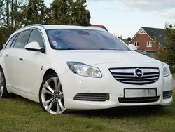 Weiß Gebraucht 2010 Opel Insignia OPC Kombi | 6.300 € (Teuer)