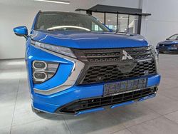 Blau Gebraucht 2024 Mitsubishi Eclipse Cross Top SUV | 32.970 €