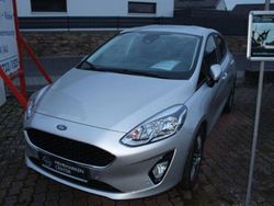 Silber Gebraucht 2017 Ford Fiesta Cool & Connect Kleinwagen | 10.200 € (Fairer Preis)